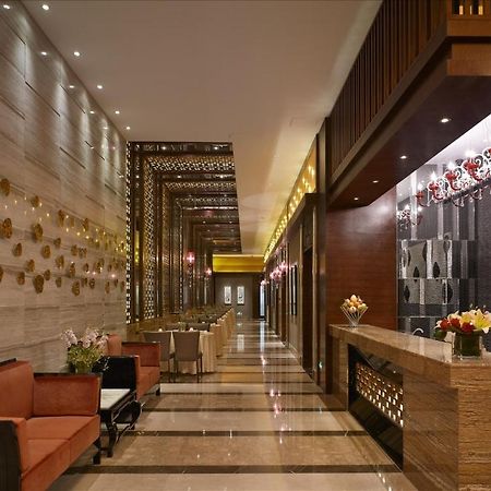 Sovereign Hotel Zhanjiang Eksteriør bilde