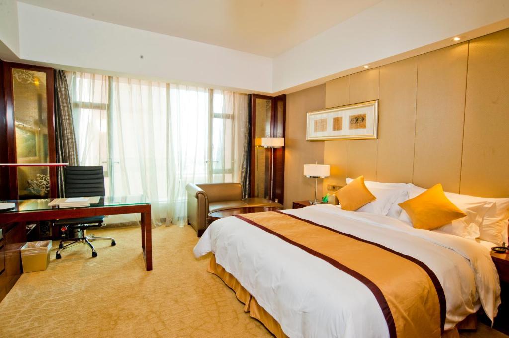 Sovereign Hotel Zhanjiang Rom bilde