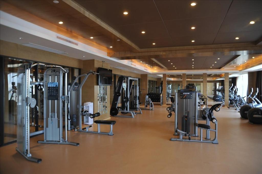 Sovereign Hotel Zhanjiang Eksteriør bilde