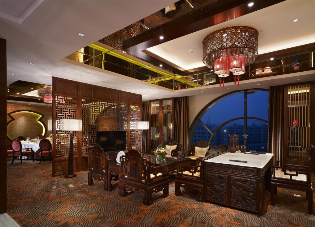 Sovereign Hotel Zhanjiang Eksteriør bilde