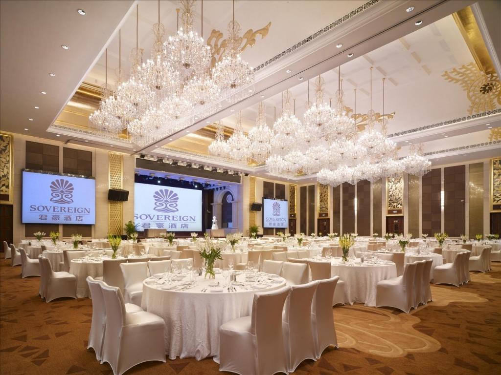 Sovereign Hotel Zhanjiang Eksteriør bilde
