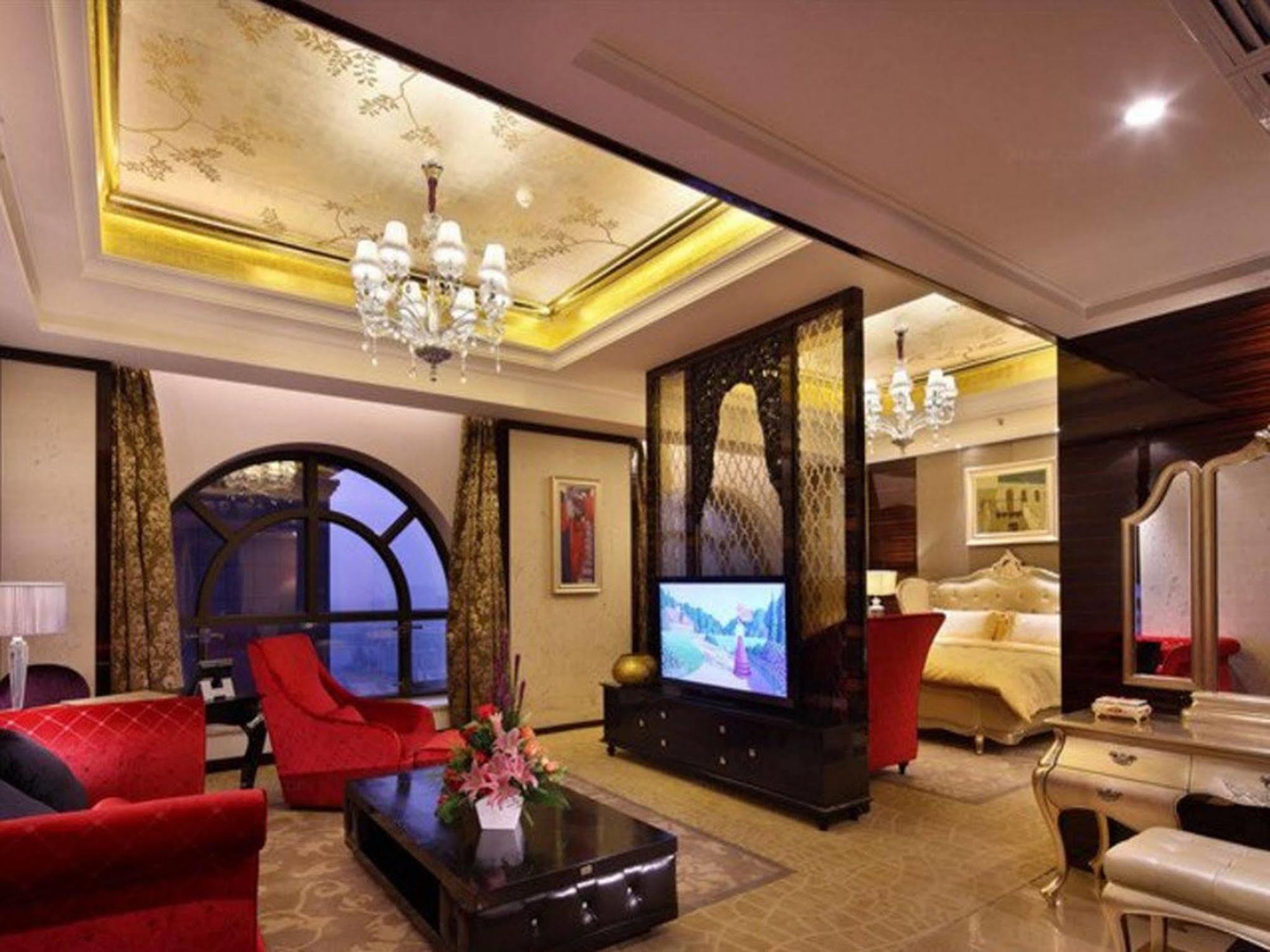 Sovereign Hotel Zhanjiang Eksteriør bilde